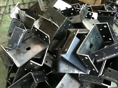 專業(yè)生產可調節(jié)支架 滄州銳鉑機械制品的金屬加工優(yōu)勢